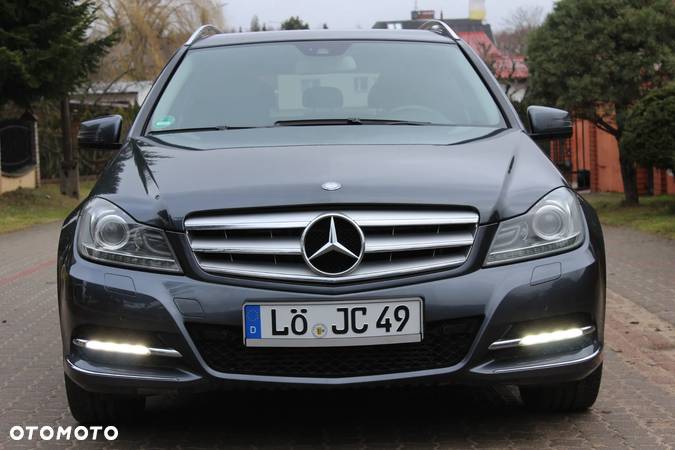 Mercedes-Benz Klasa C 200 T 7G-TRONIC Avantgarde Edition - 2