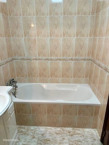 Vendo Apartamento T.3 - Com parqueamento a 70 Mts da Praia em Nazaré-35