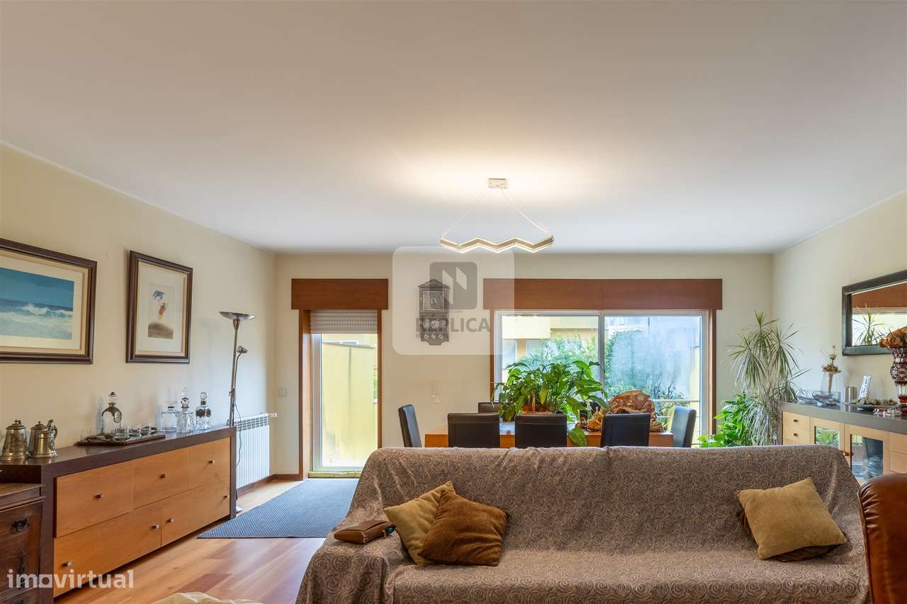 Moradia T5 com jardim e garagem | Senhora da Hora, Matosinhos-9