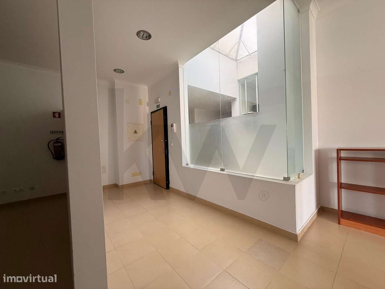 Escritório com 66m2 na Abóboda - São Domingos de Rana - Para Arrendar - Grande imagem: 5/15