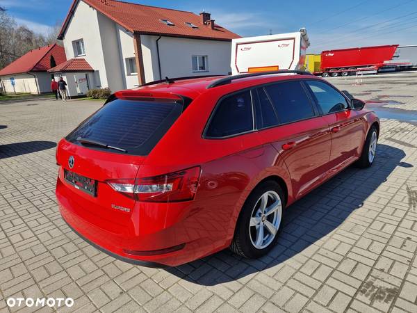 Skoda Superb 2.0 TDI Active DSG - 5