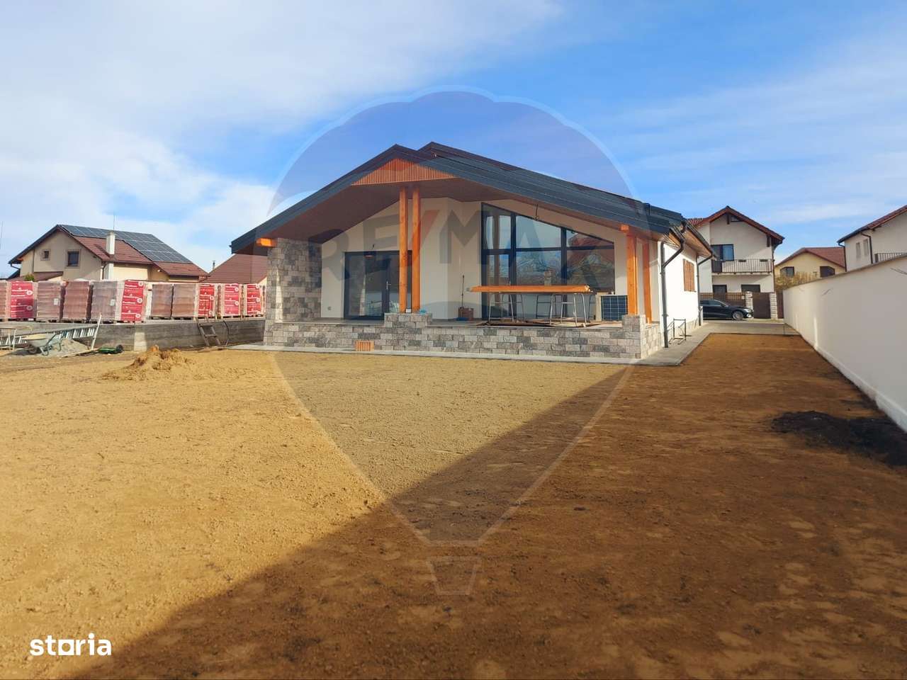 Comision 0 %! Casă cu 4 camere de vânzare în zona Stupini! - Imagine principală: 5/20