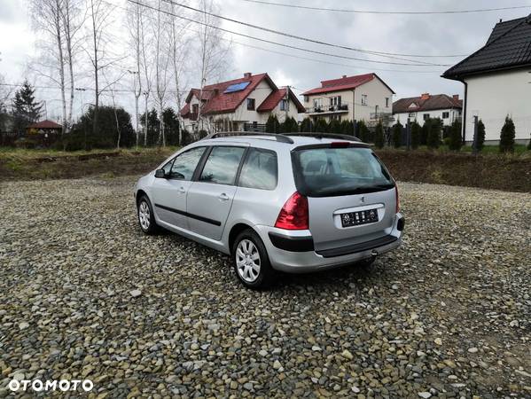 Peugeot 307 - 4