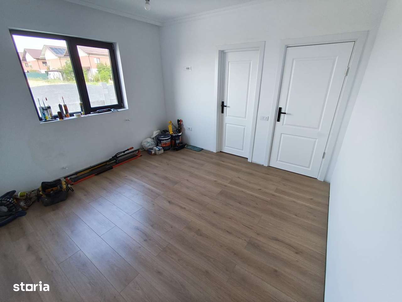 FARA COMISIOANE Sabareni casa cu 4 camere 2 bai PARTER placa asfalt-17