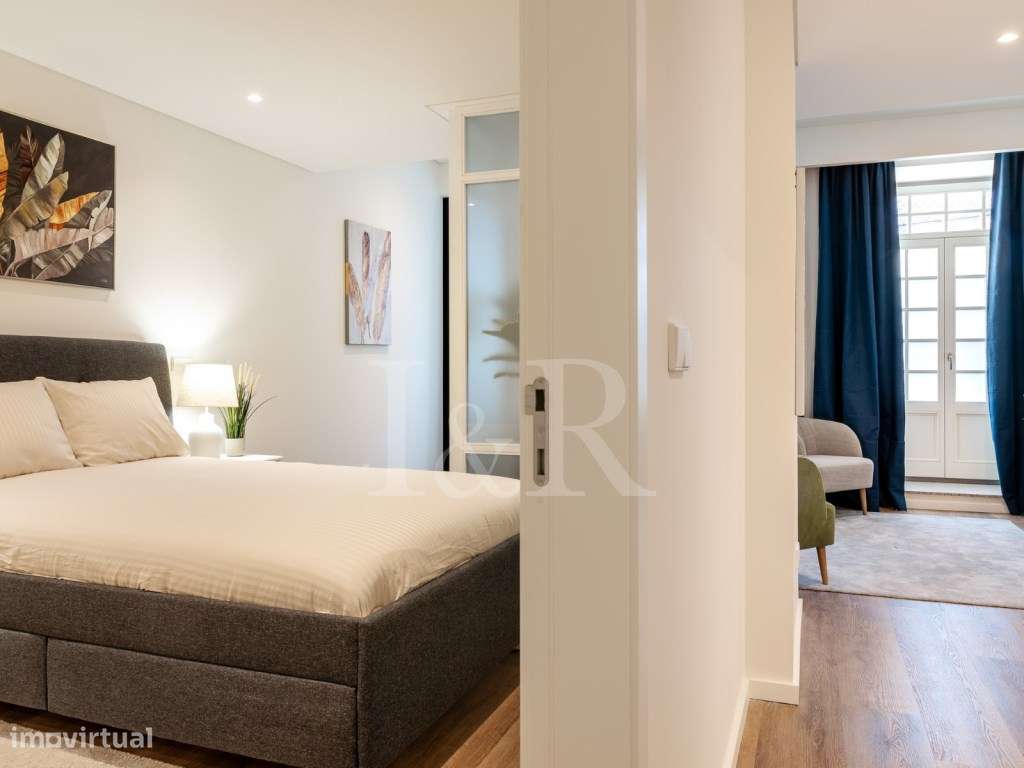 Apartamento T1+1 espaçoso, no Porto - Grande imagem: 3/33