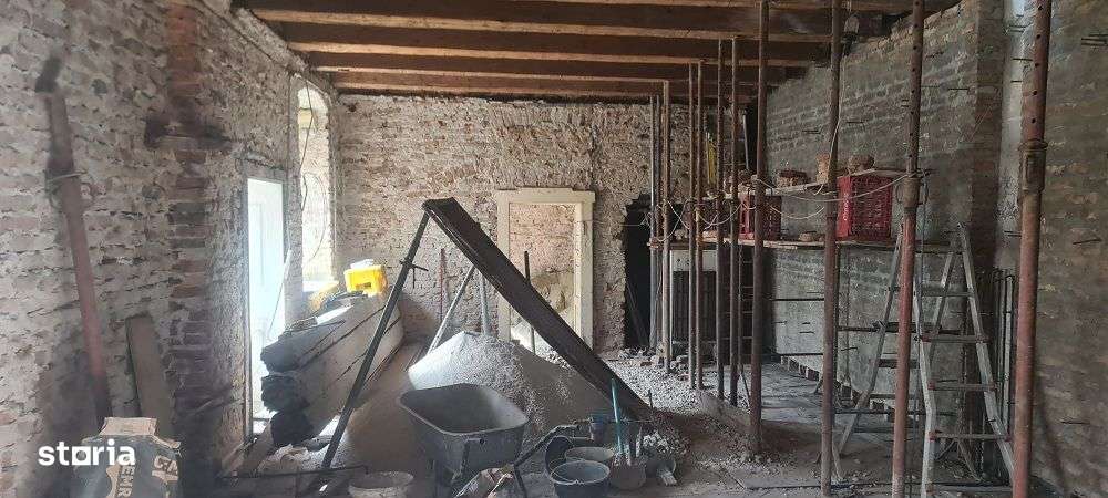 Corp de casa in Codlea centru! - Imagine principală: 3/3