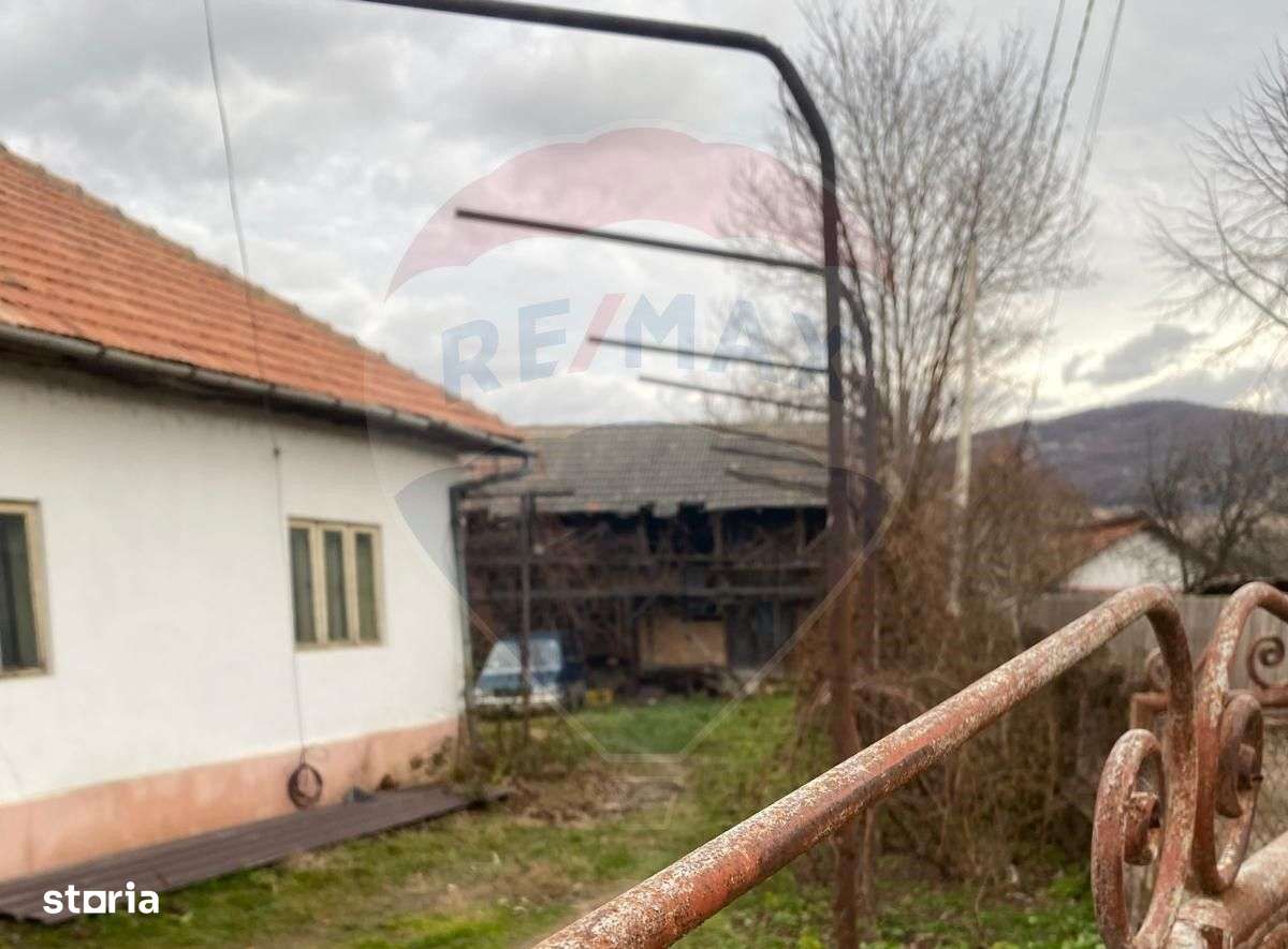 Comision 0! Casa din inima Subcarpaților — comuna Cislau, teren 5000mp - Imagine principală: 4/20