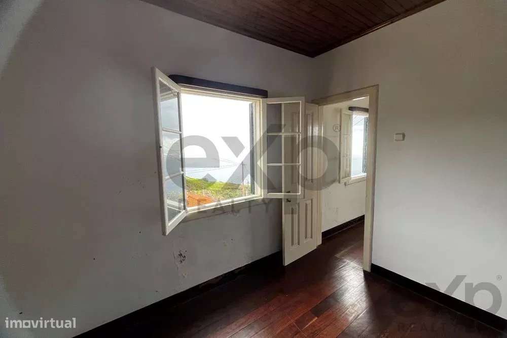 Tradicional Moradia Madeirense com Vista Mar em Quinta Grande - Grande imagem: 5/18