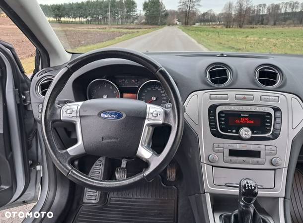 Ford Mondeo 2.0 Titanium - 20