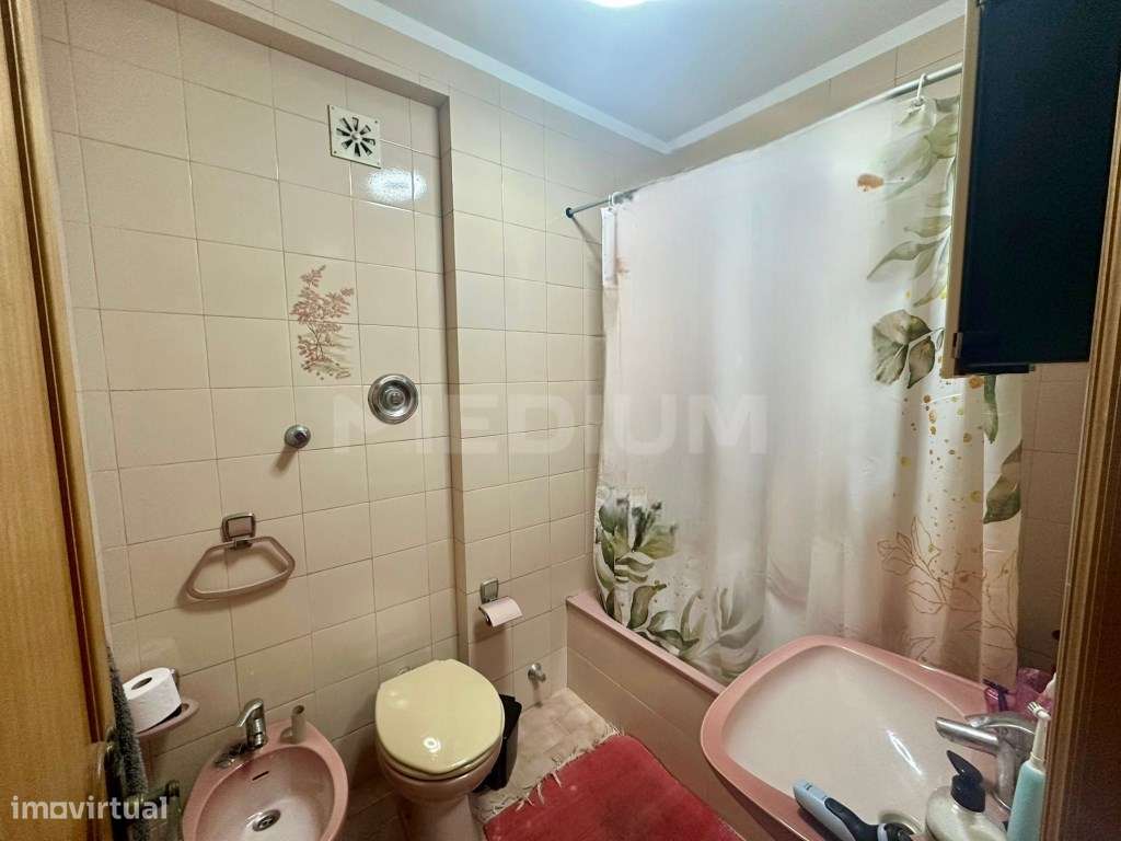 Apartamento T3 localizado na 2ª linha de mar na Póvoa de Varzim-10