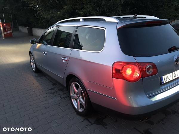 Volkswagen Passat 2.0 TDI Comfortline DSG - 2