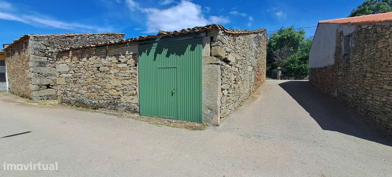 Moradia isolada T6 em Genísio, Miranda do Douro-49