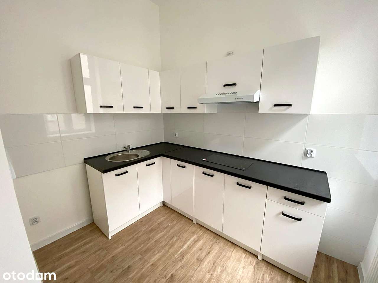 Kawalerka w centrum C.O. |14a - Pełny obrazek: 2/8