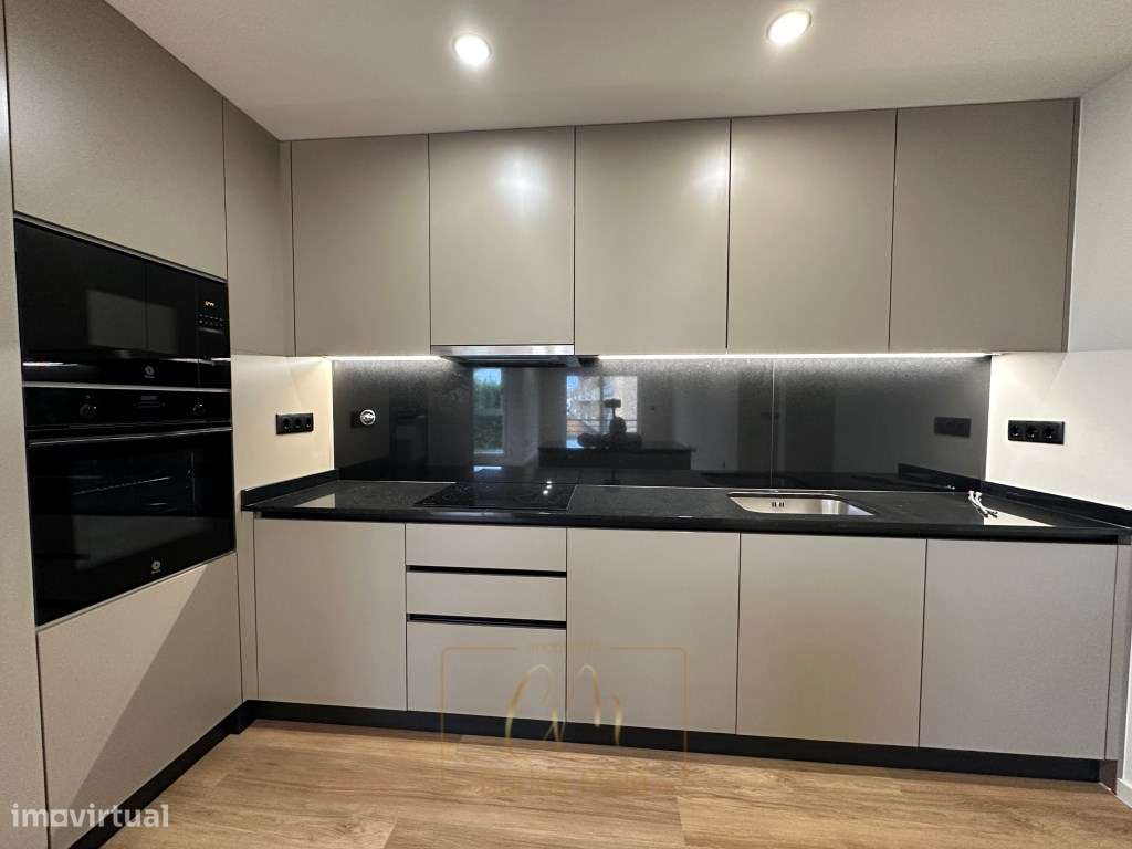 Apartamento T3 c/lugar de garagem-2