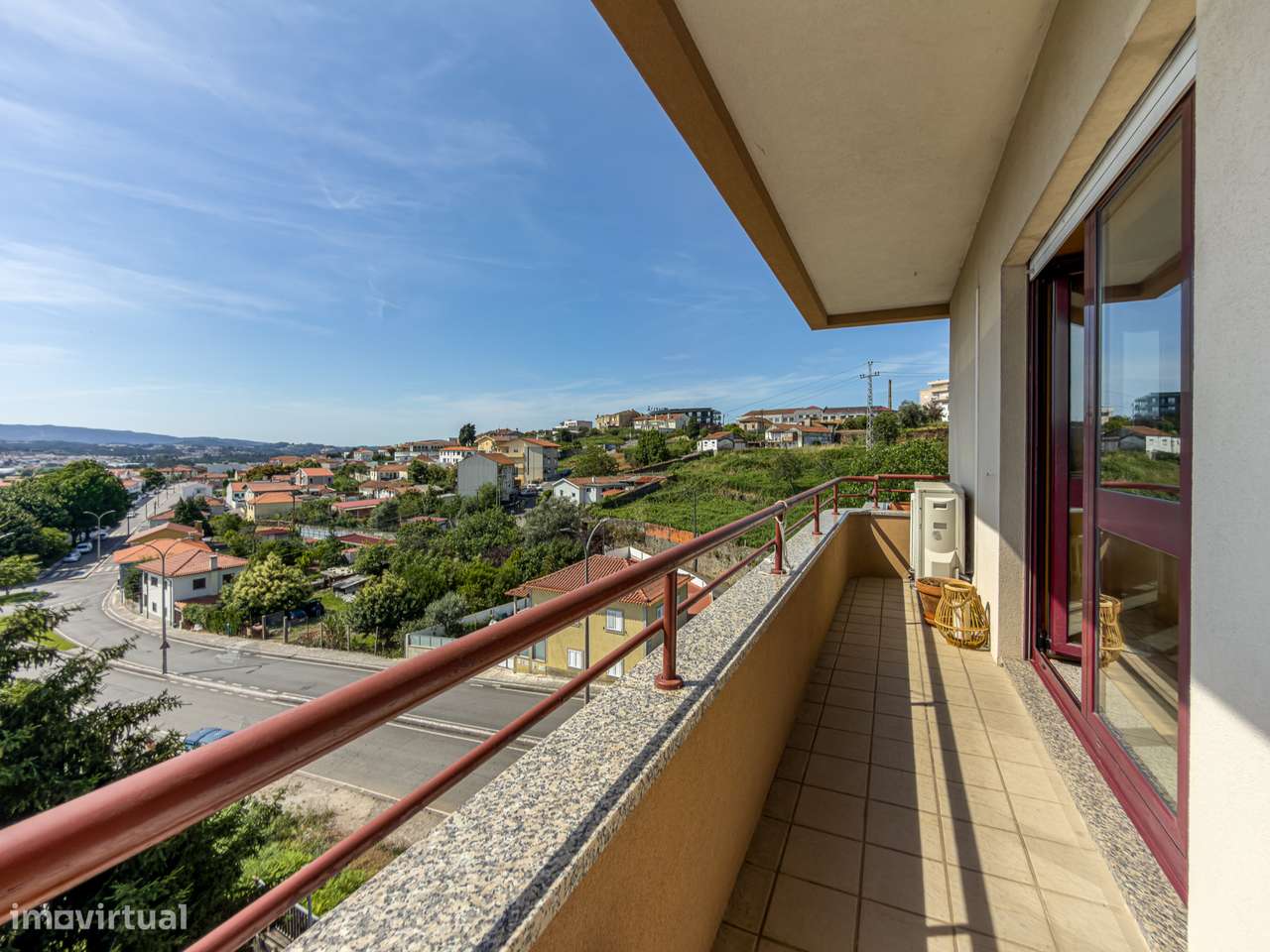 289.800€  - T4 com garagem – São João da Madeira-4