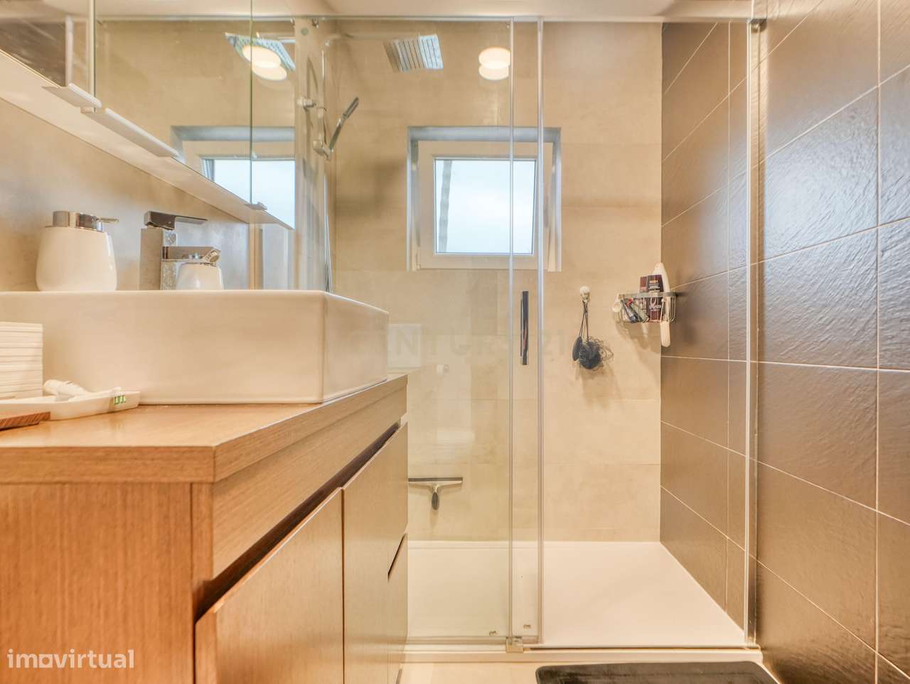 Magnífica Moradia T6 com Piscina, Garagem e Vista Desafogada em Sesimb - Grande imagem: 4/60