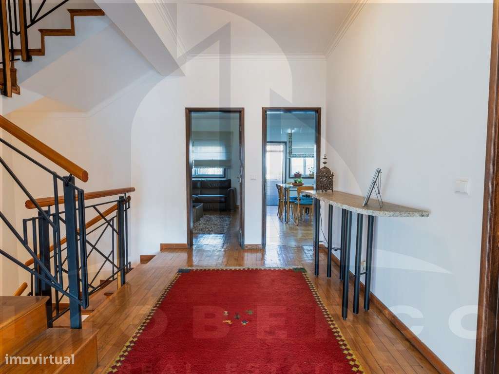 Fantastica Moradia T4-16