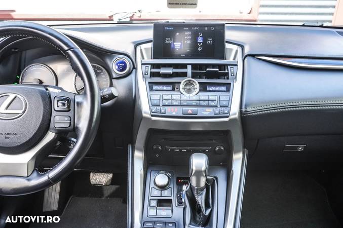 Lexus Seria NX 300h AWD Executive Plus - 19