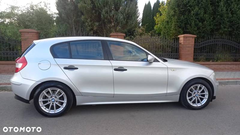 BMW Seria 1 116i - 19