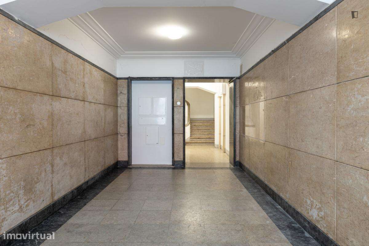 Quarto - localizado em Alvalade Lisbon - Grande imagem: 5/6