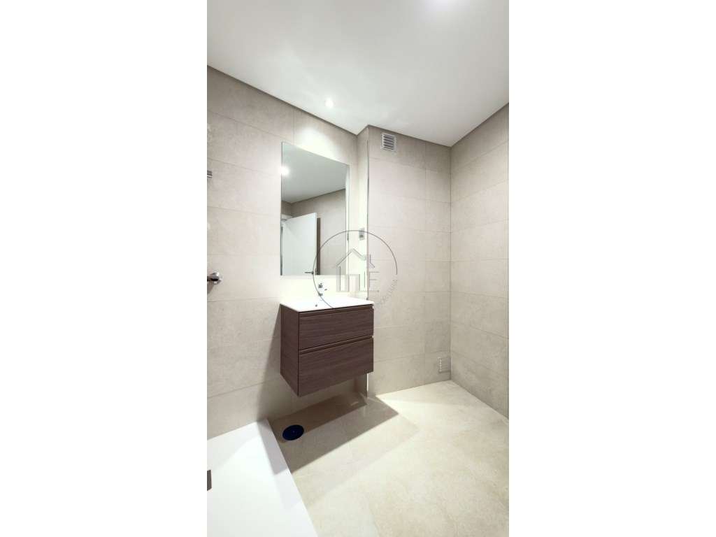 Apartamento T2 Duplex Novo Pinhal Novo-13