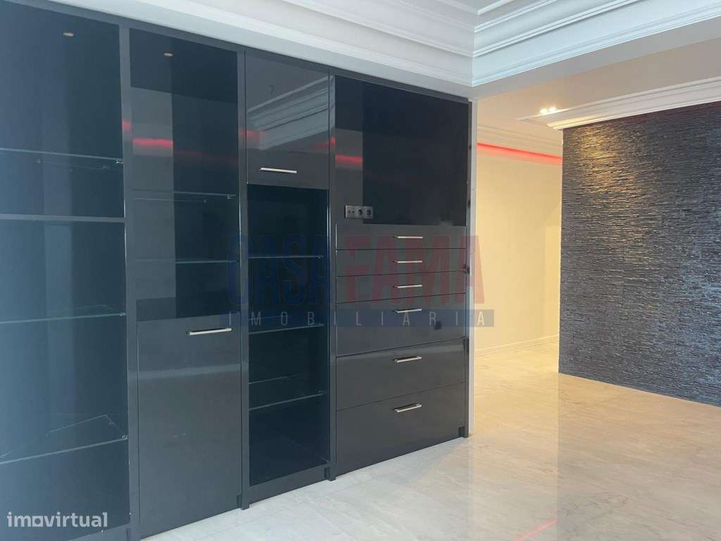 Apartamento T3+1 1ª linha do mar, Aver-o-mar - Grande imagem: 5/35