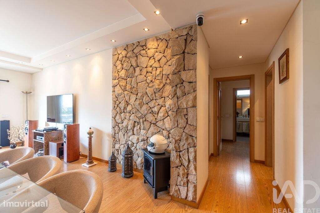 Apartamento T3 em São Sebastião de 188 m2 - Grande imagem: 5/26