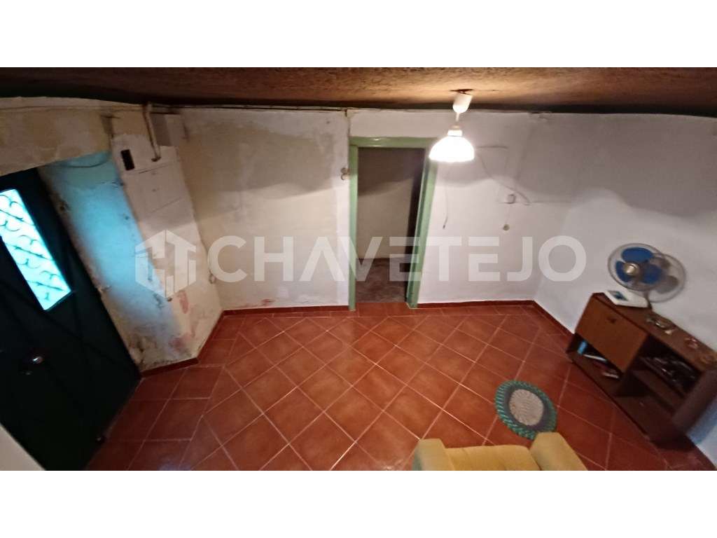 Propriedade com 3 casas de habitação e logradouro a 11km de Tomar e... - Grande imagem: 5/24