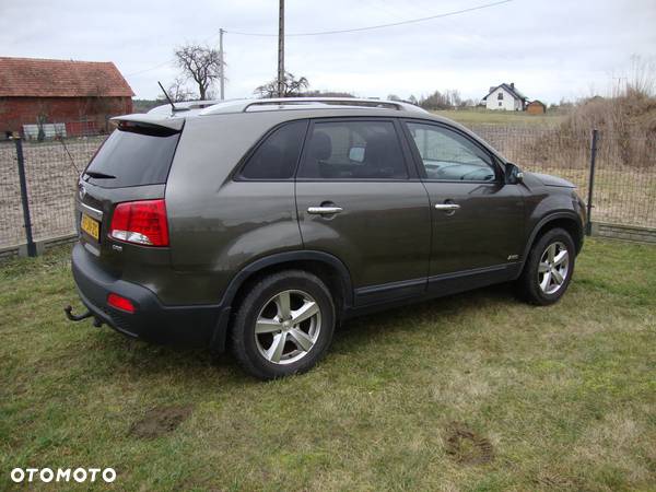 Kia Sorento 2.0 CRDI M - 10