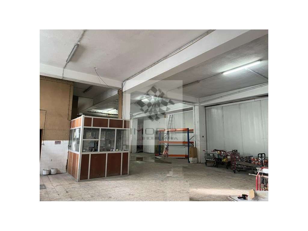 Armazém/Edifício Logístico com 2.400 m² + 3.000 m² de logradouro co...-8