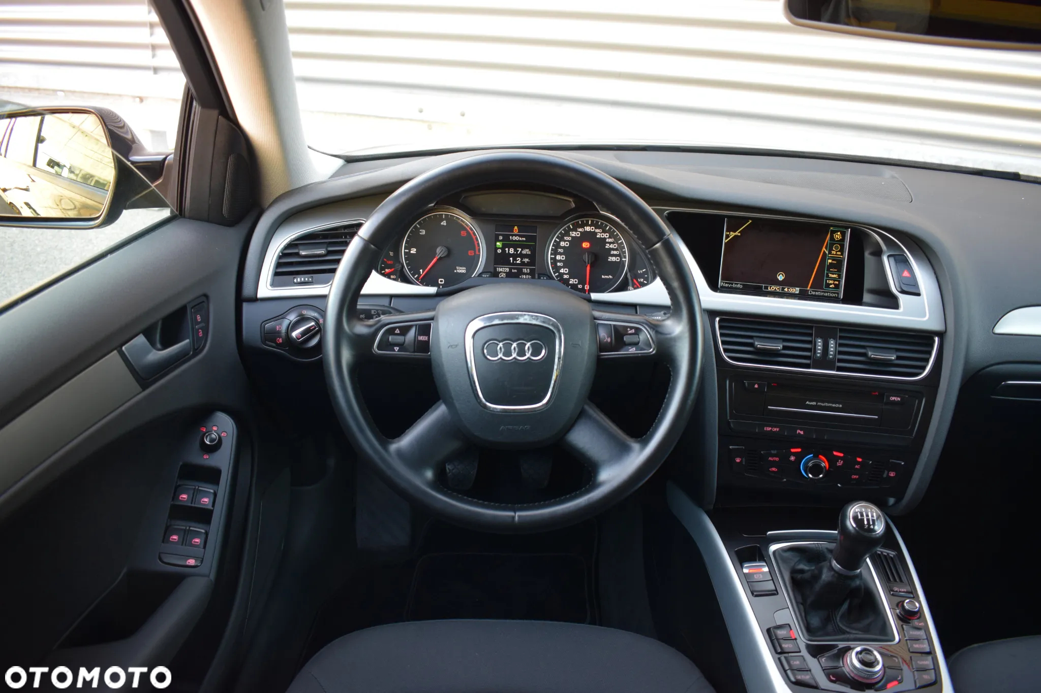 Audi A4 2.0 TDI Quattro - 32