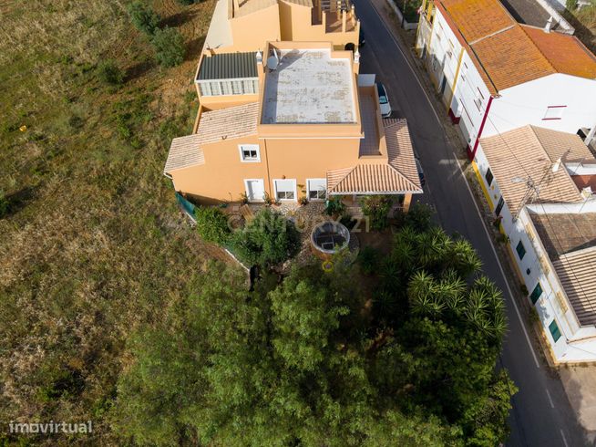 Moradia Isolada T3 com Jardim e Garagem em Bernardinheiro, Tavira-41