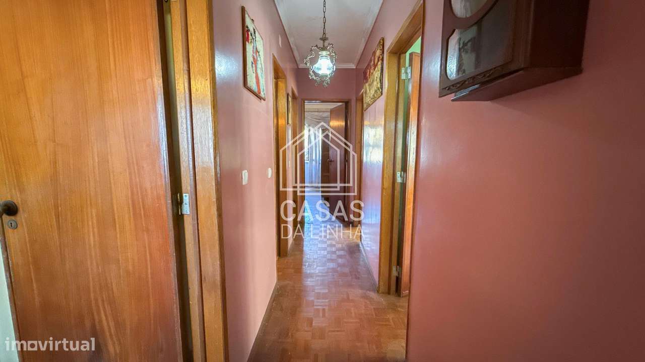 Moradia Independente T5 em Vila Fria - Porto Salvo-11