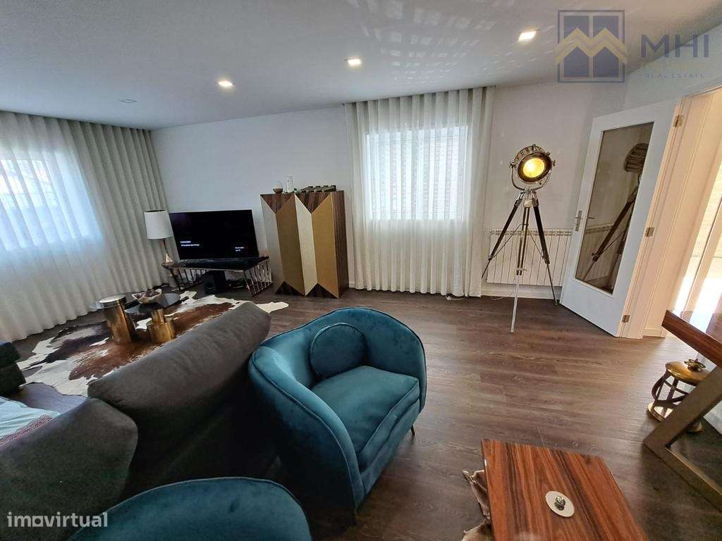 Propriedade com duas casas T2 na Madalena com piscina e a 700 m da ...-6