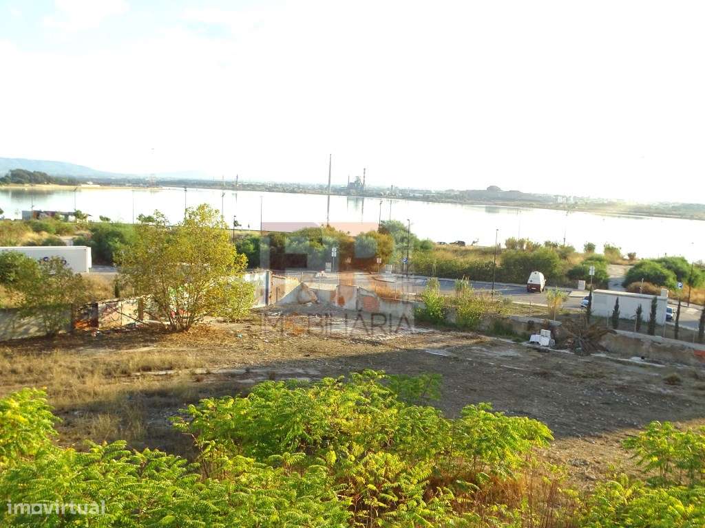 'Excelente 'Apartamento T2 Alto Seixalinho, Verderena Barreiro-1