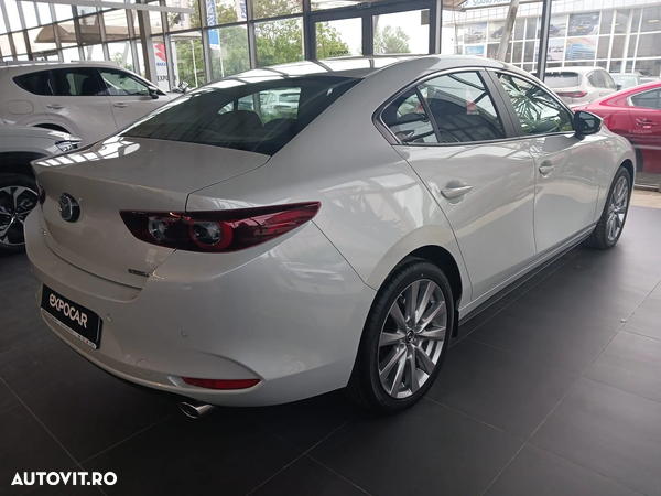 Mazda 3 FASTBACKe-SKYACTIV-G 150 M HYBRID EXCLUSIVE-LINE - 4