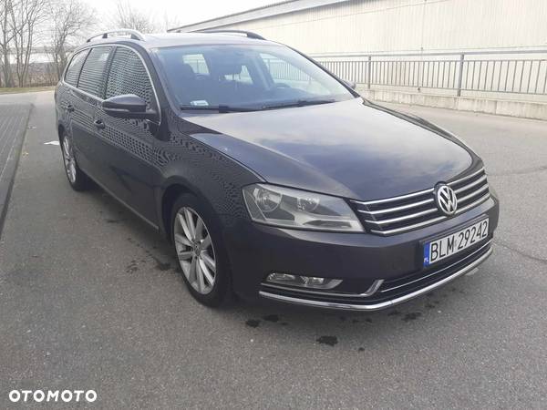 Volkswagen Passat 2.0 TDI Highline DSG - 4