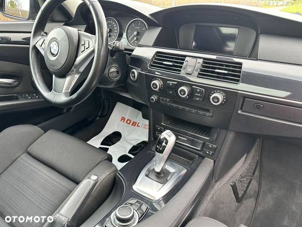 BMW Seria 5 520d Touring Edition Sport - 36