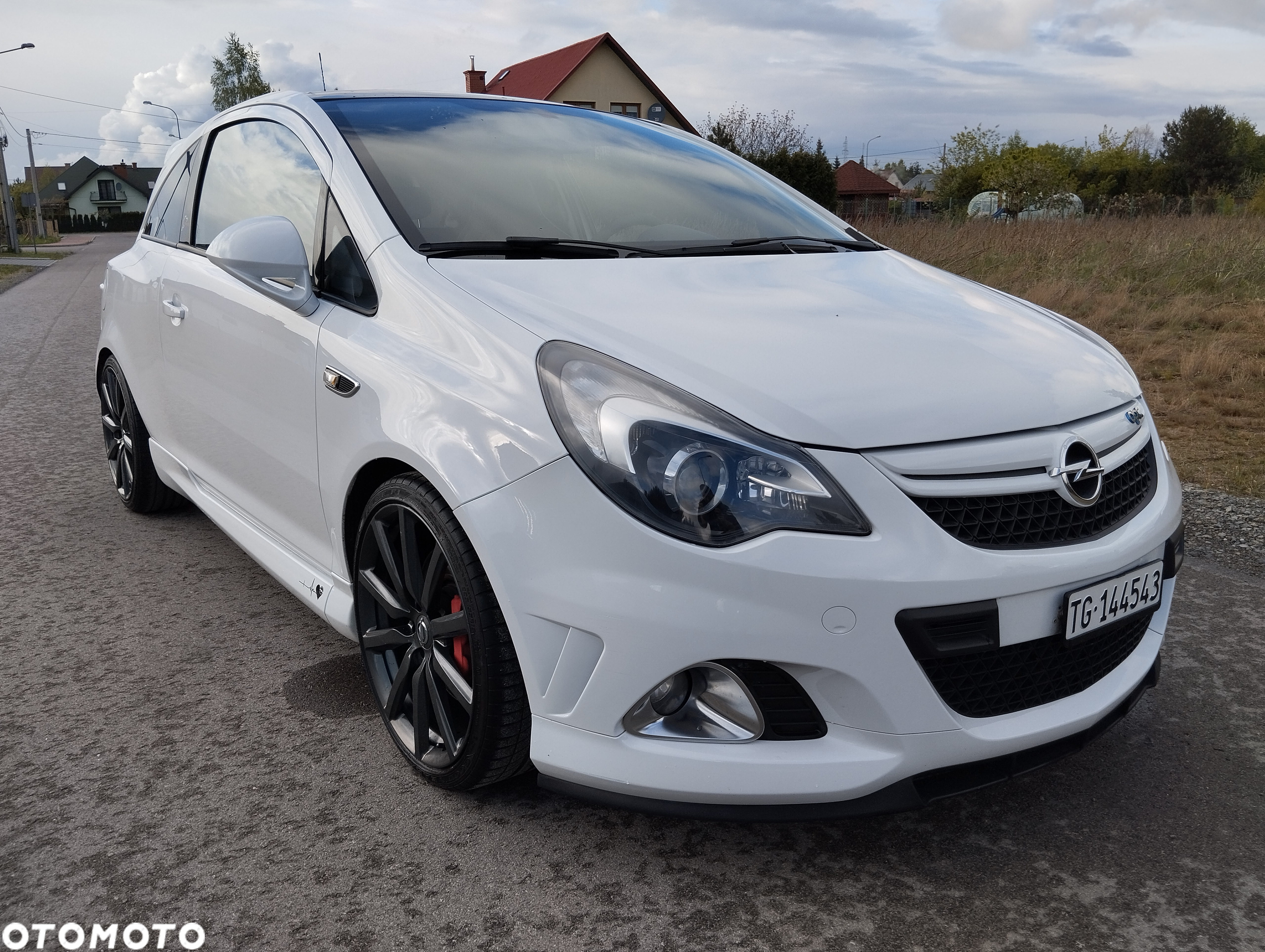 Opel Corsa 1.6 Turbo OPC Nürburgring Edition - 15