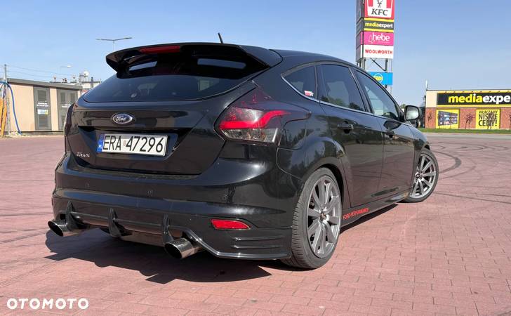 Ford Focus 1.0 EcoBoost Start-Stopp-System ST-Line - 4