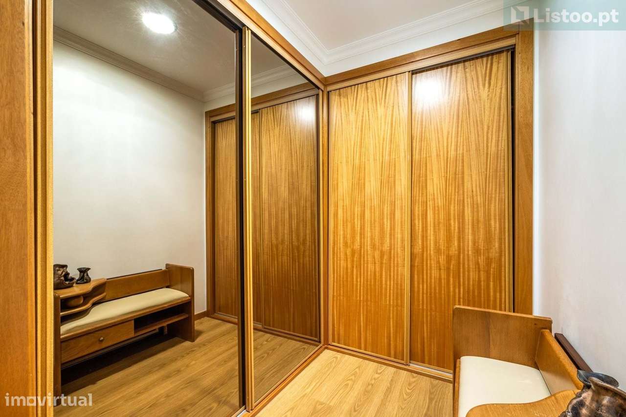 Moradia T5 Marinha Grande-14