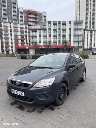 Ford Focus 1.6 Ambiente - 1