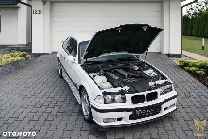 BMW M3 Standard - 6