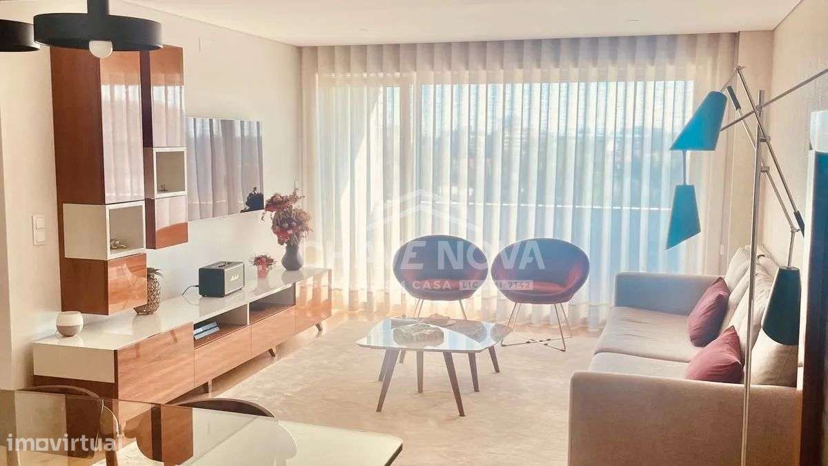 T3 c/ 2 Lugares de Garagem em Paranhos-0