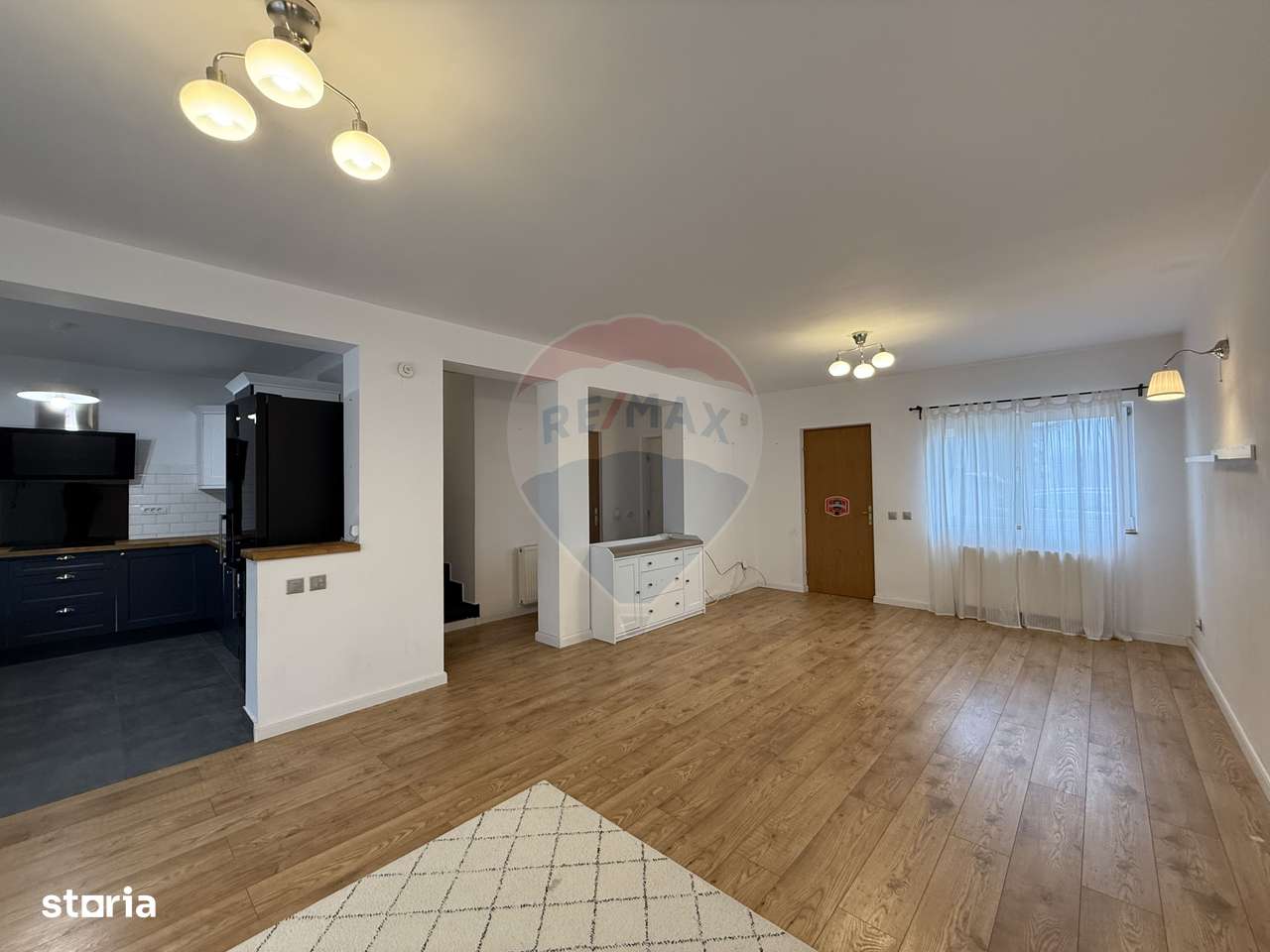 De inchiriat | Vila 4 camere cu garaj si curte 125 mp | Azur-Pipera - Imagine principală: 1/18