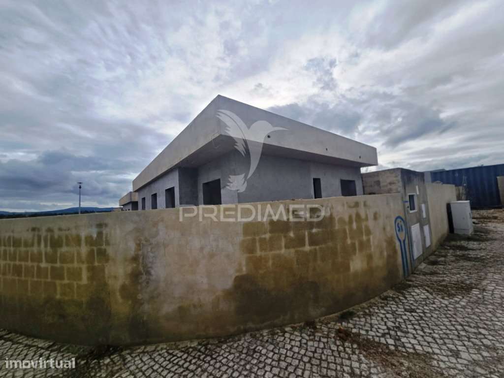 Moradia Isolada T4, c/Garagem, na Qta. BelaVista, Qta. Anjo - Grande imagem: 4/31