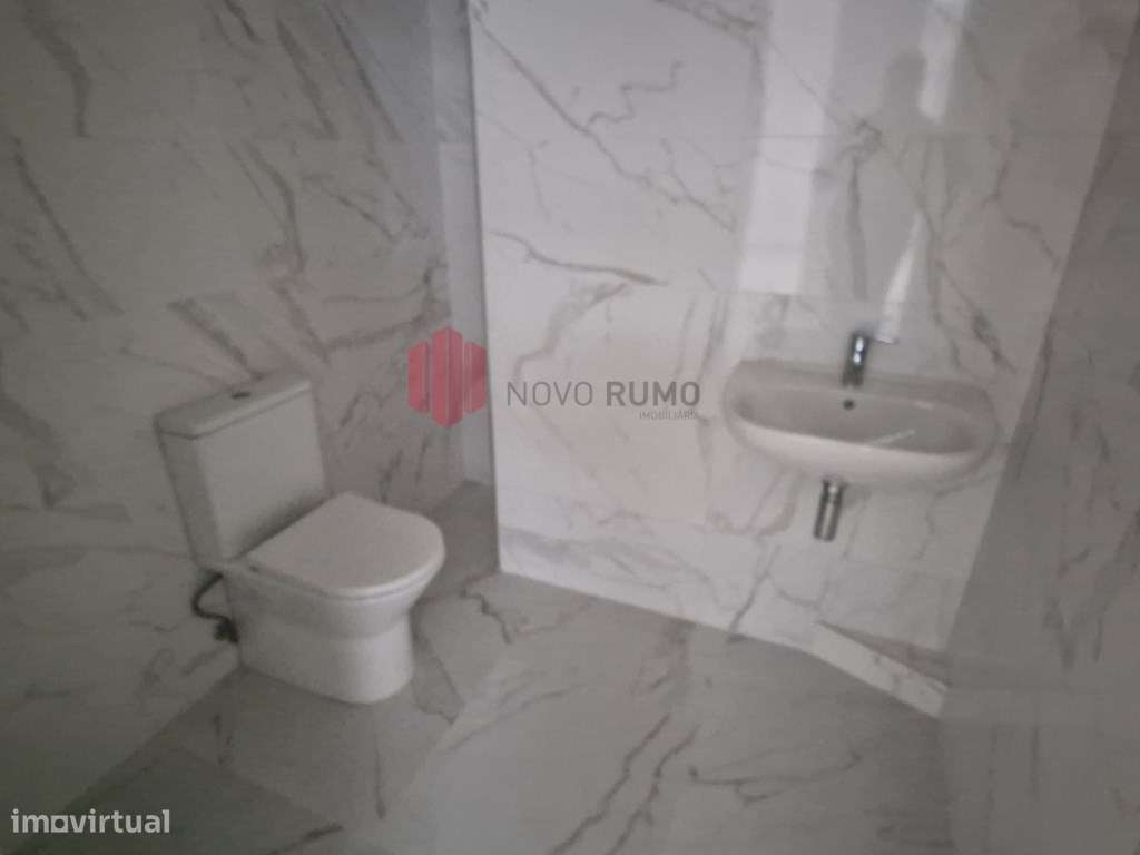 Loja para Arrendamento no Centro da Maia - Idea para Comércio ou Se... - Grande imagem: 5/9