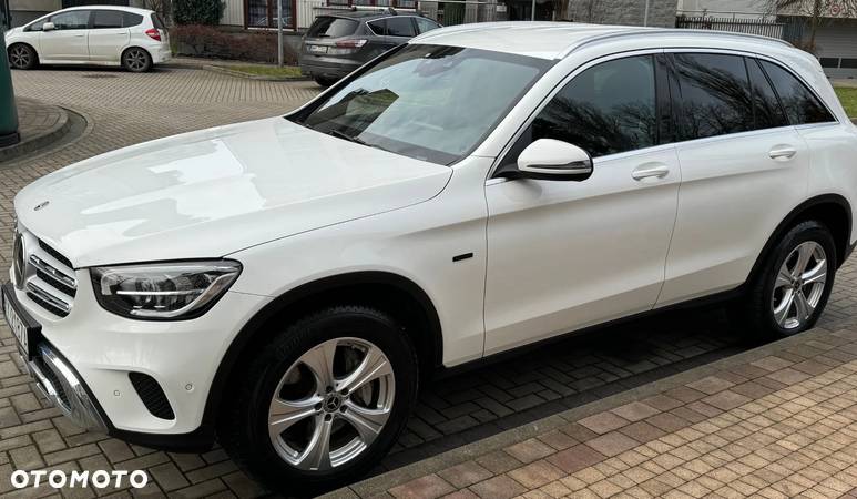 Mercedes-Benz GLC 300 e 4Matic 9G-TRONIC - 8