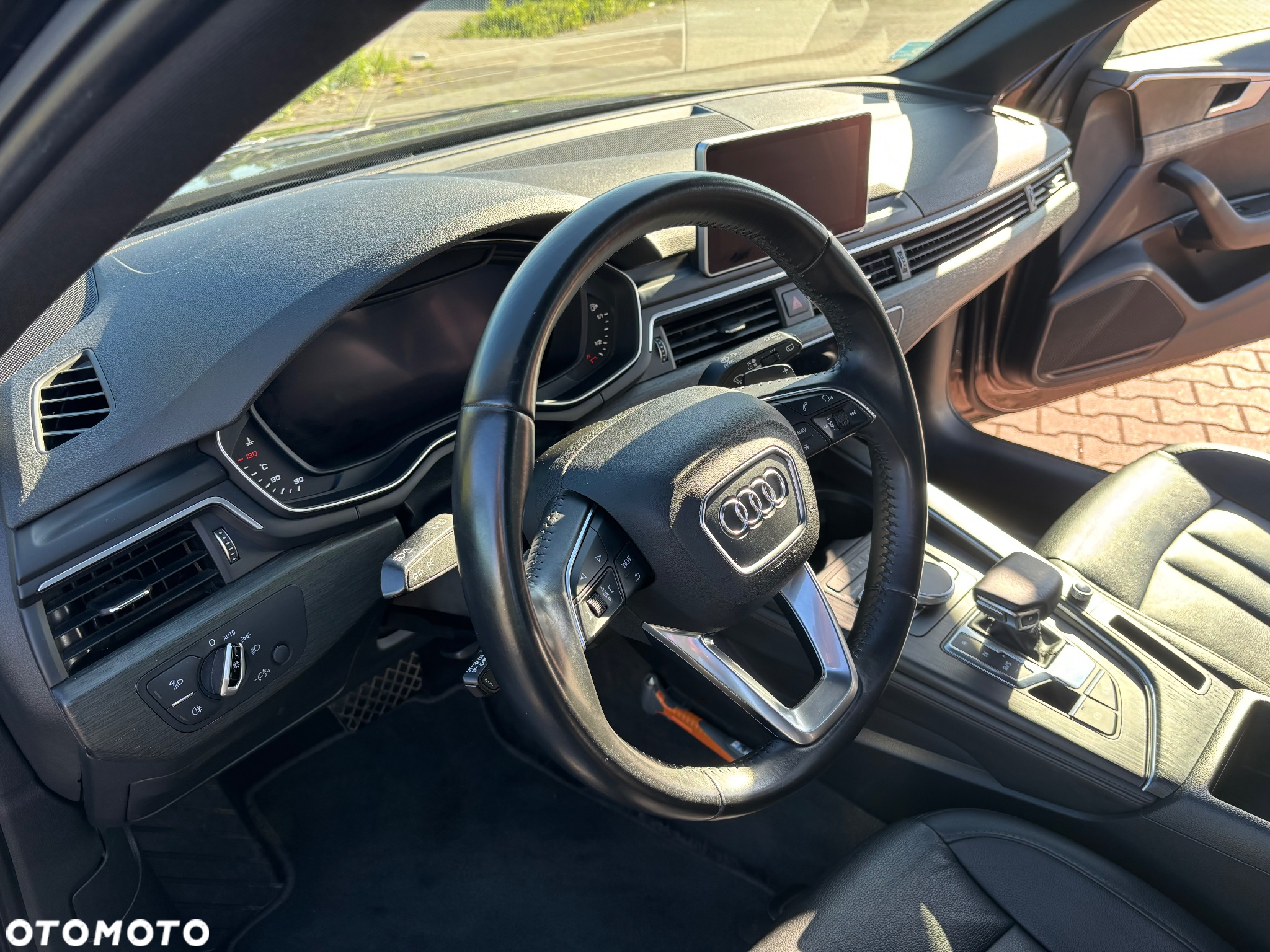 Audi A4 2.0 TDI Design S tronic - 15
