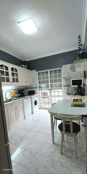 Apartamento T3 Santo António na Costa de Caparica - Grande imagem: 5/5